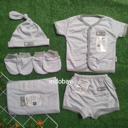 Paket Newborn Baju Bayi Lahir Fluffy idr 127rb